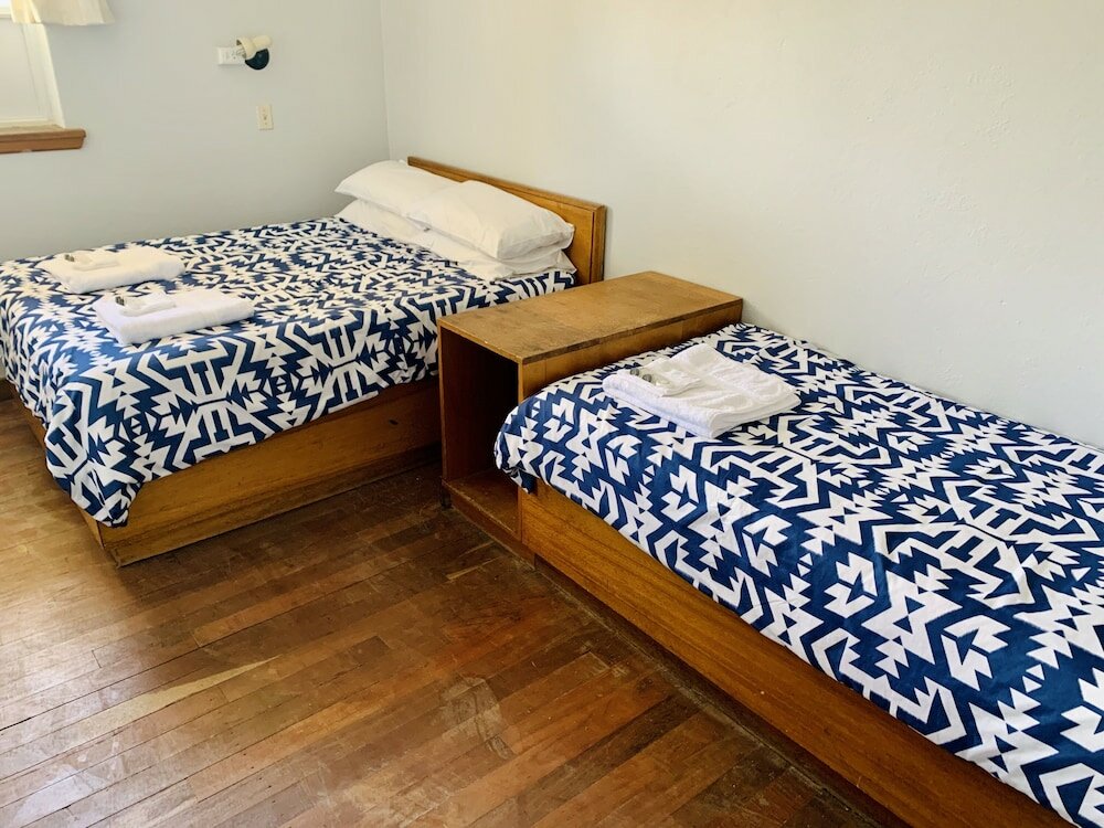 Фото Coonalpyn Hotel