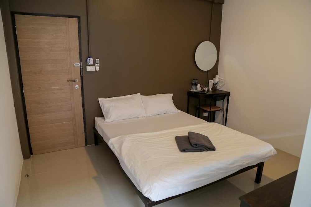 Фото Sleepaholic Hostel