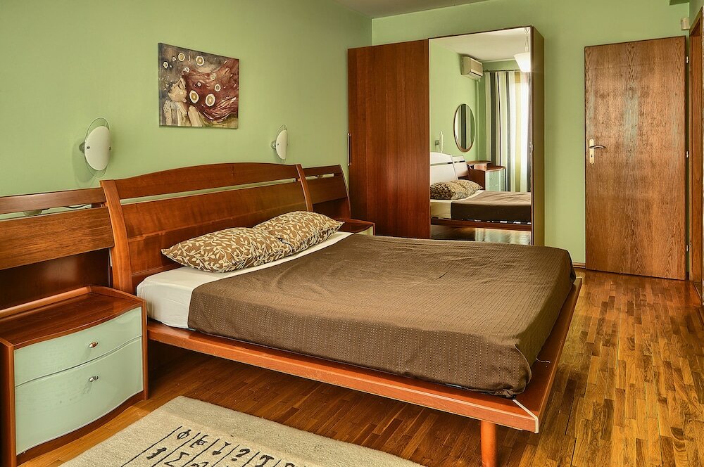 Фото Baratero City Corner II Apartment