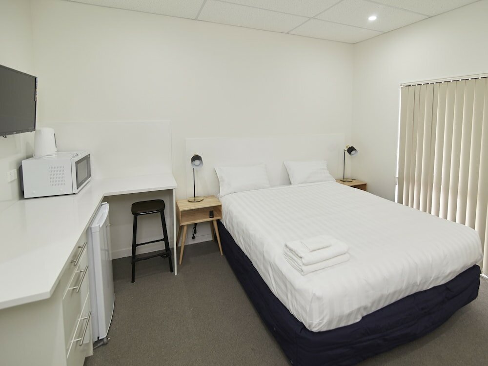 Фото Three Palms Lodge