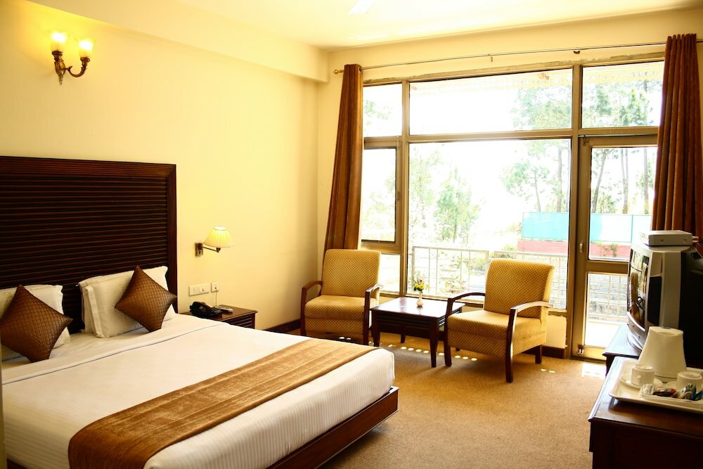 Фото Kasauli Castle Resort