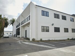 Гостиница Three Palms Lodge