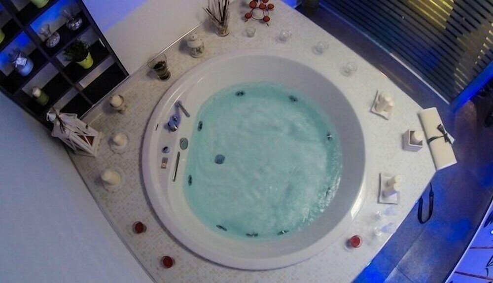 Фото Lady B bed & breakfast