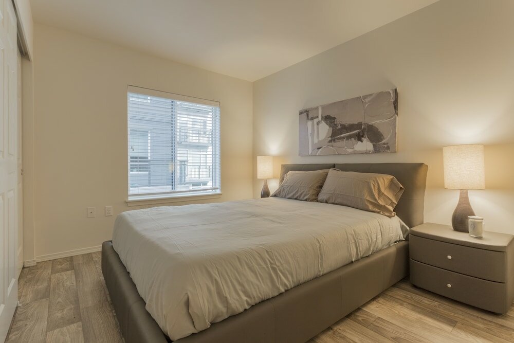 Фото Domicile Suites at Elliott Bayview