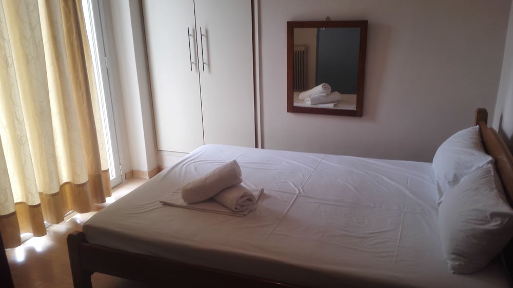 Фото Glaros Hotel