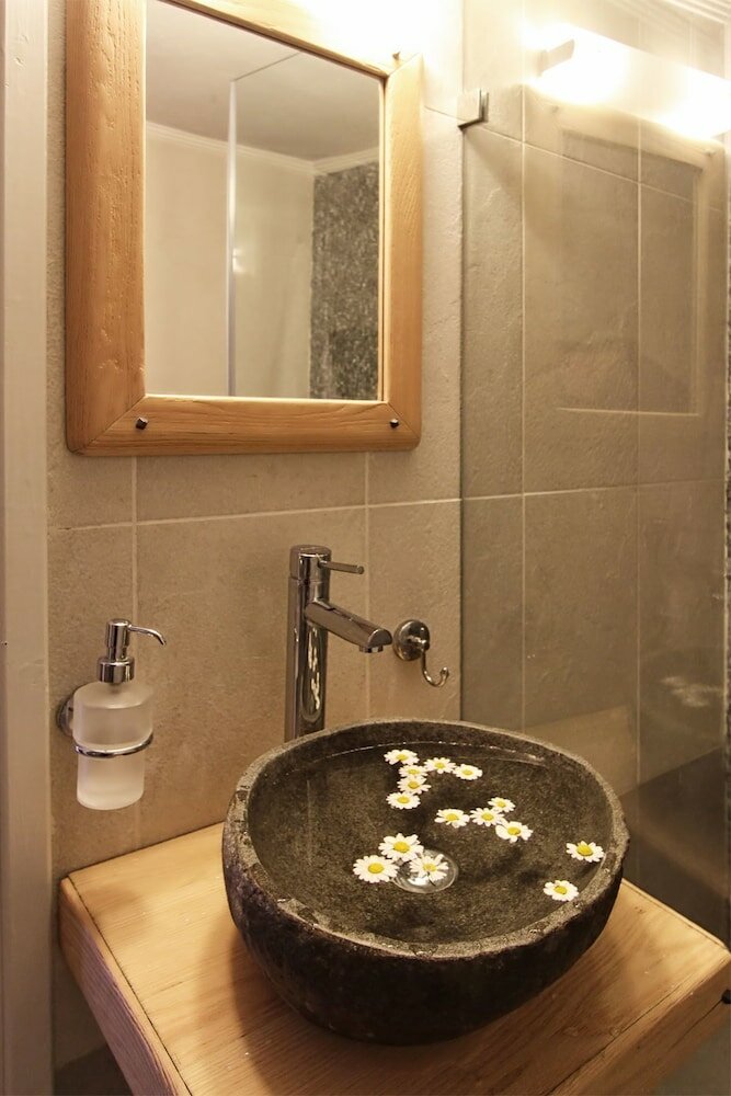 Фото Mesta Mastic