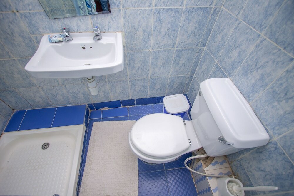 Фото Ivys Inn Guest House