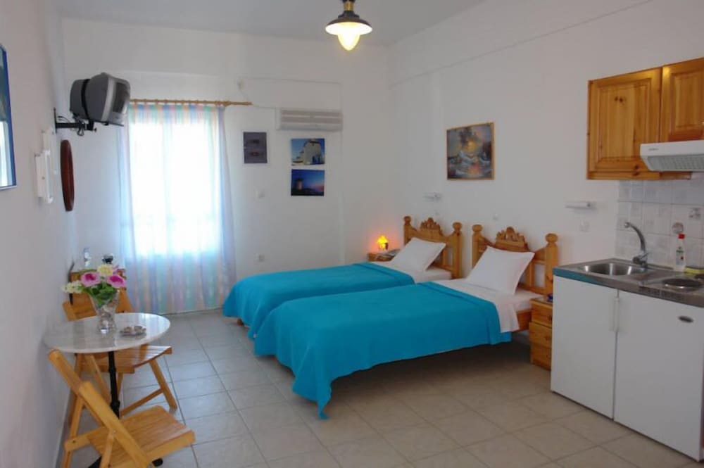 Фото Karabo Hotel