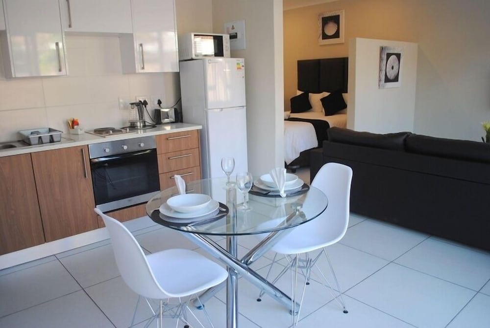 Фото 86 Edison Guest Lodge