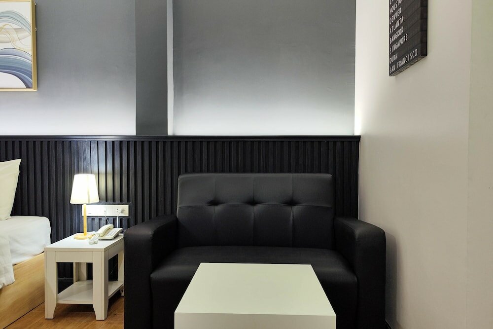 Фото Sea Breeze Residence