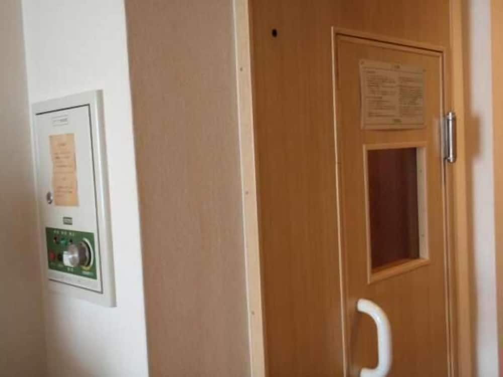 Фото Nishi Shinjuku Green Hotel