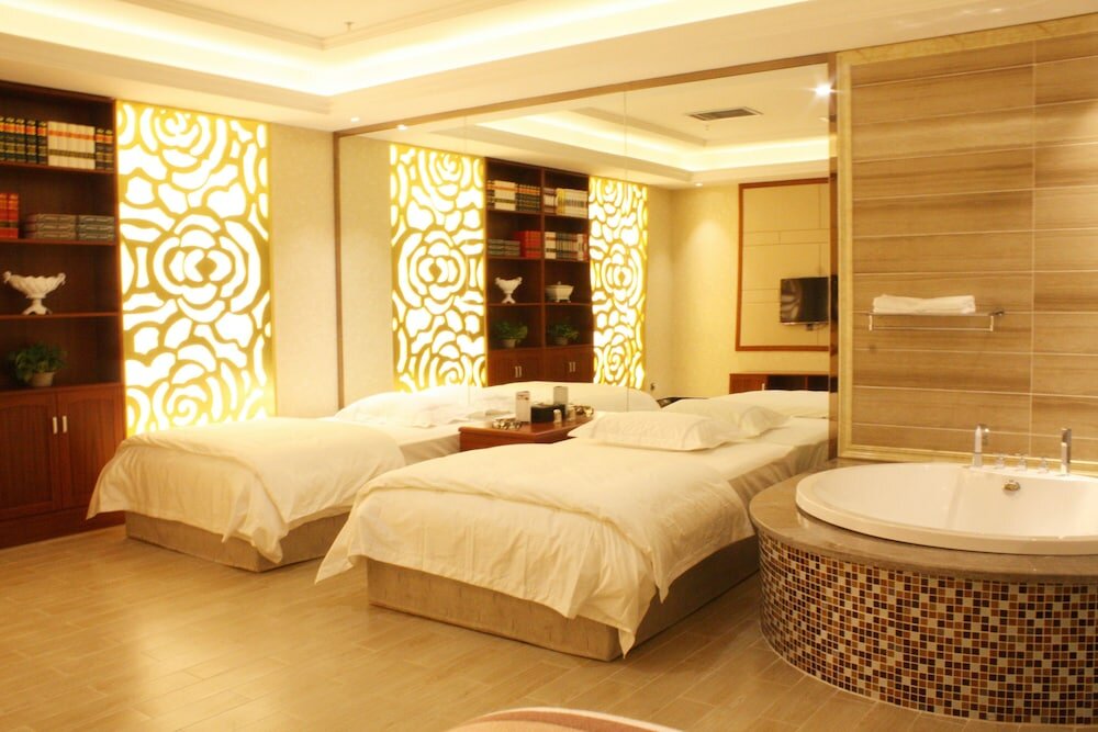 Фото Grand Skylight International Hotel Wuhai