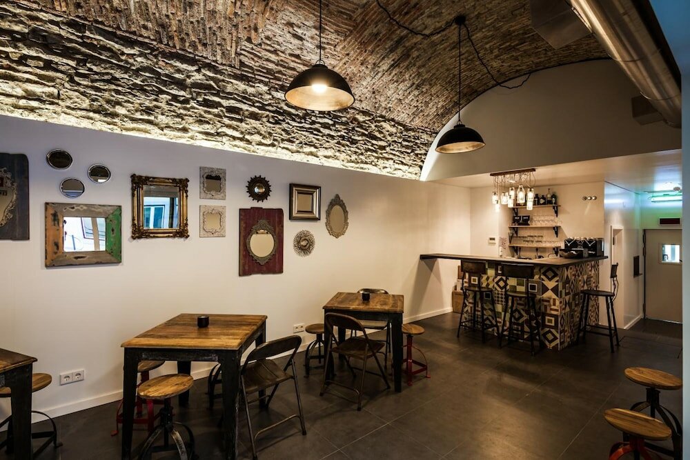 Фото Moon Hill Hostel