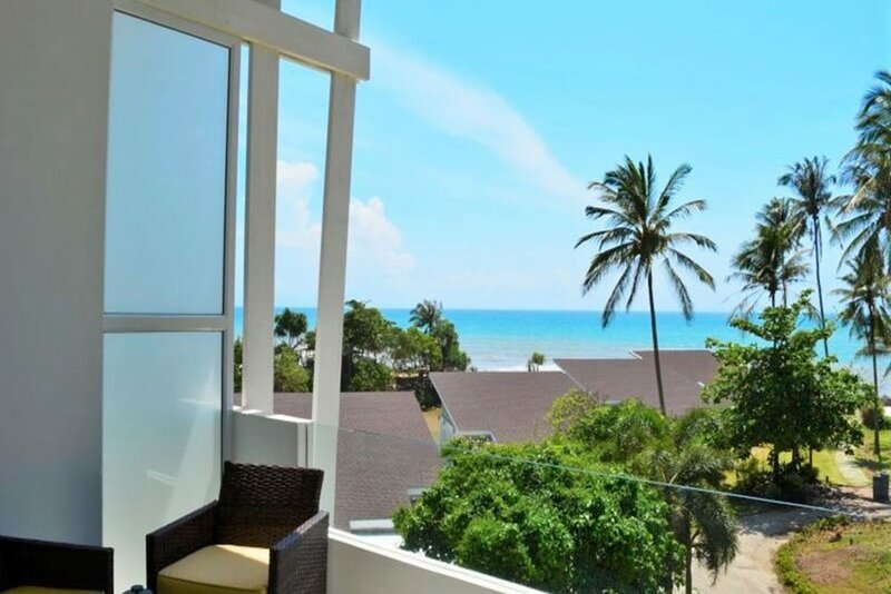 Гостиница Coconut Bay Club Suite 303