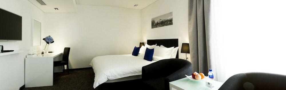 Фото Khuvsgul Lake Hotel