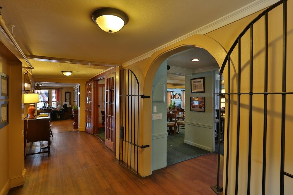 Фото The Kennebunk Inn