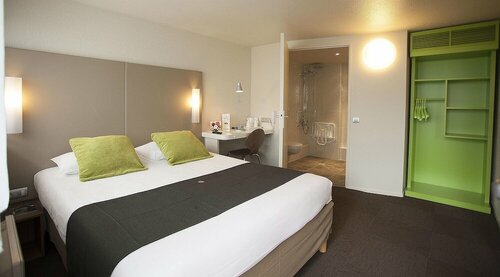 Гостиница Hotel Campanile Bourges Nord- Saint Doulchard