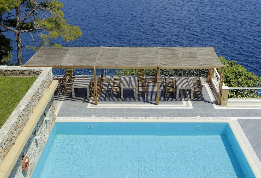 Фото Cape Kanapitsa Hotel & Suites