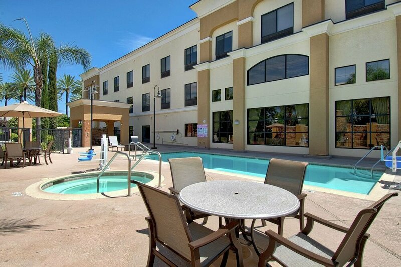 Гостиница Hampton Inn And Suites Hemet в Хемете