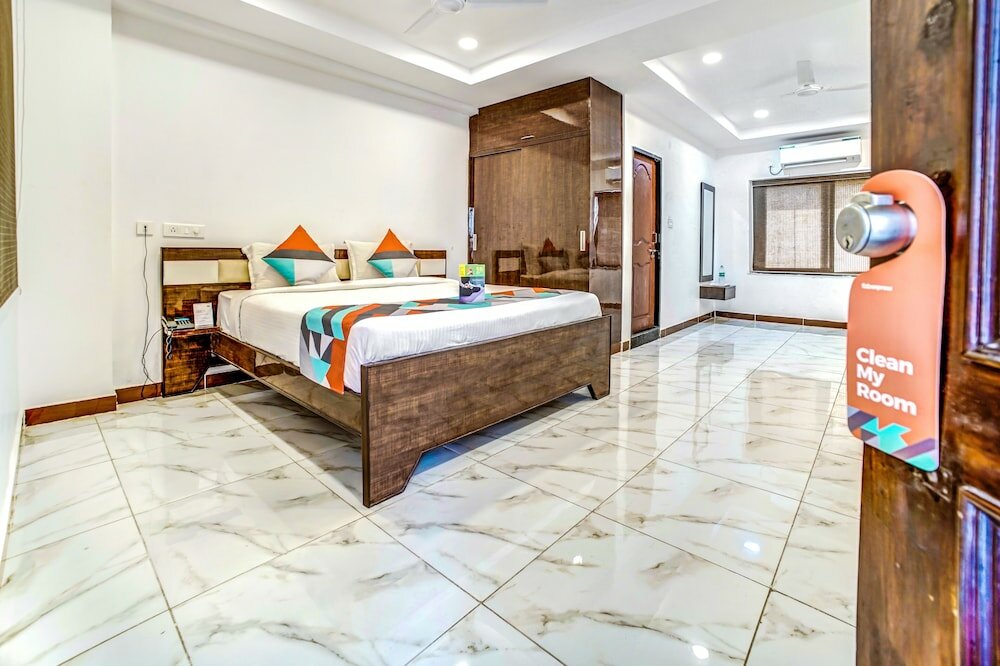 Фото FabExpress Adarsh Inn