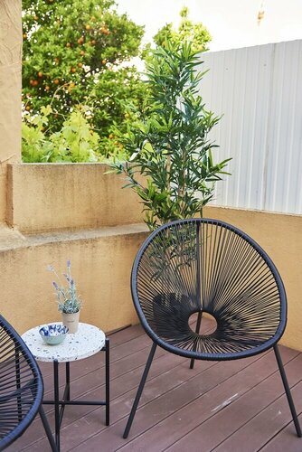 Гостиница Renovated and Spacious Duplex Apartment With Patio, by TimeCooler в Лиссабоне