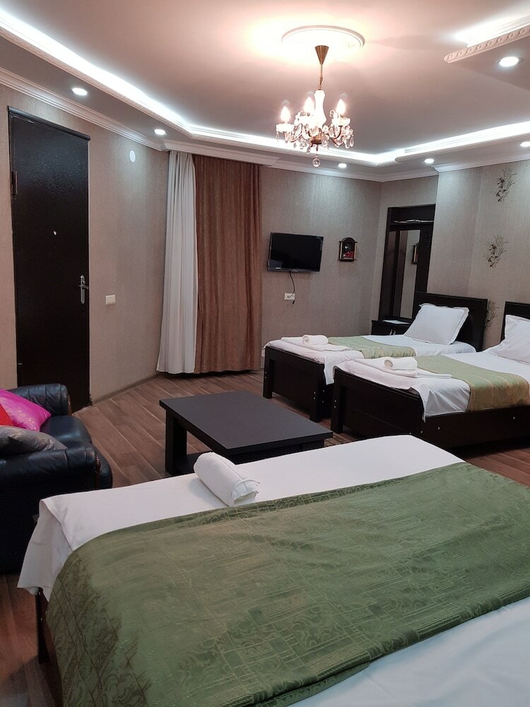 Фото Hotel Mariana