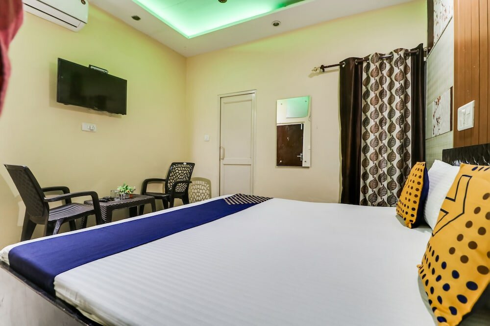 Фото Spot On 61068 Hotel Kr