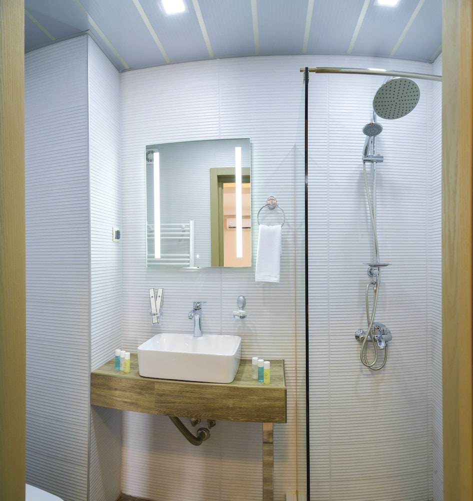 Фото Hotel Livin