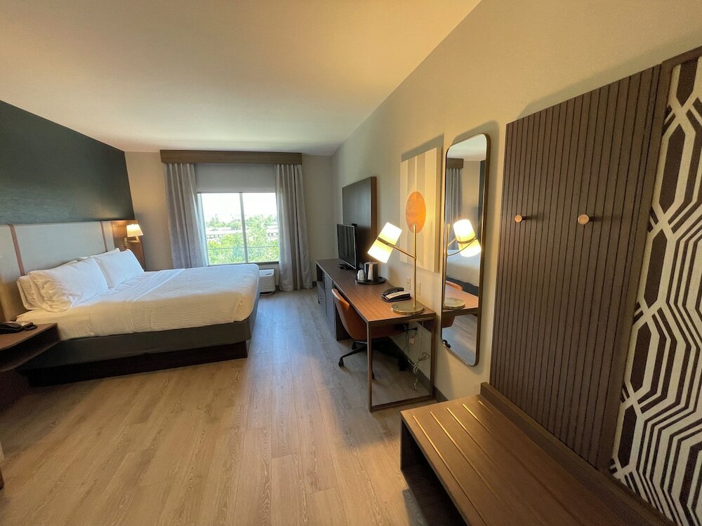 Фото Holiday Inn Oklahoma City Airport, an Ihg Hotel