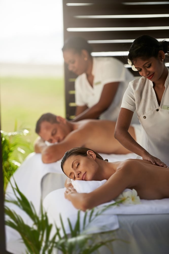 Фото Hilton Fiji Beach Resort and SPA