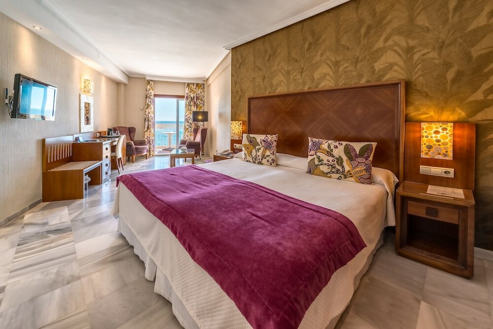 Фото Hotel Balcón de Europa