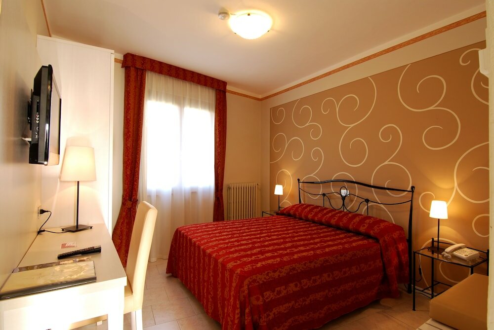 Фото Hotel Eden Salò