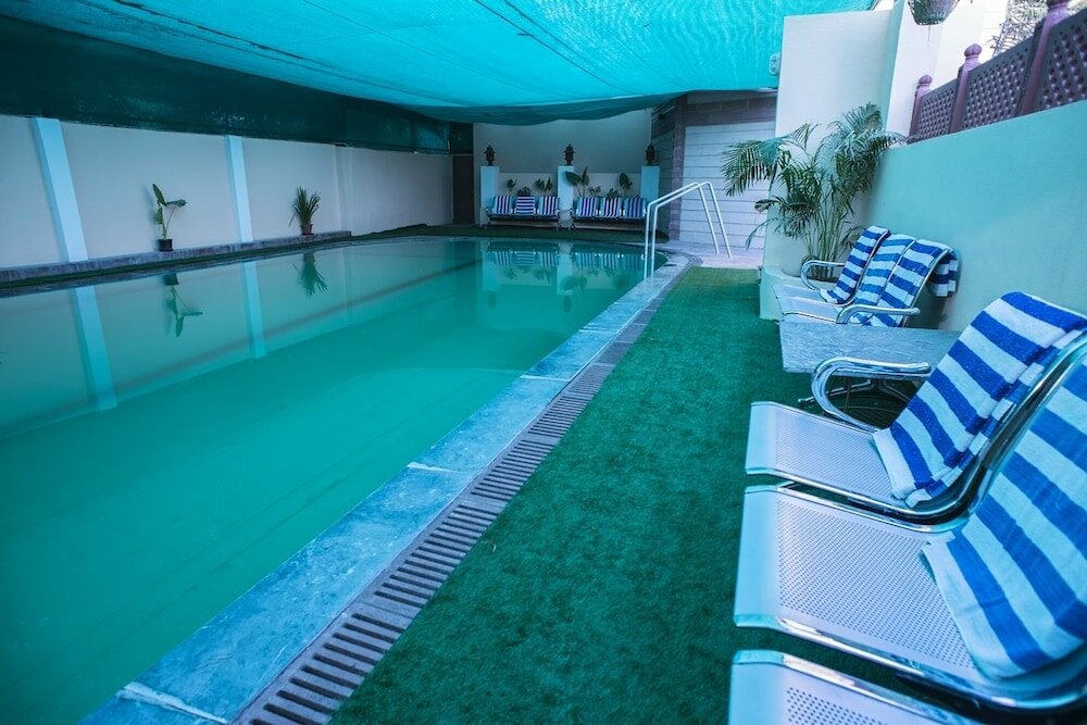 Фото Hotel Jaipur Palace