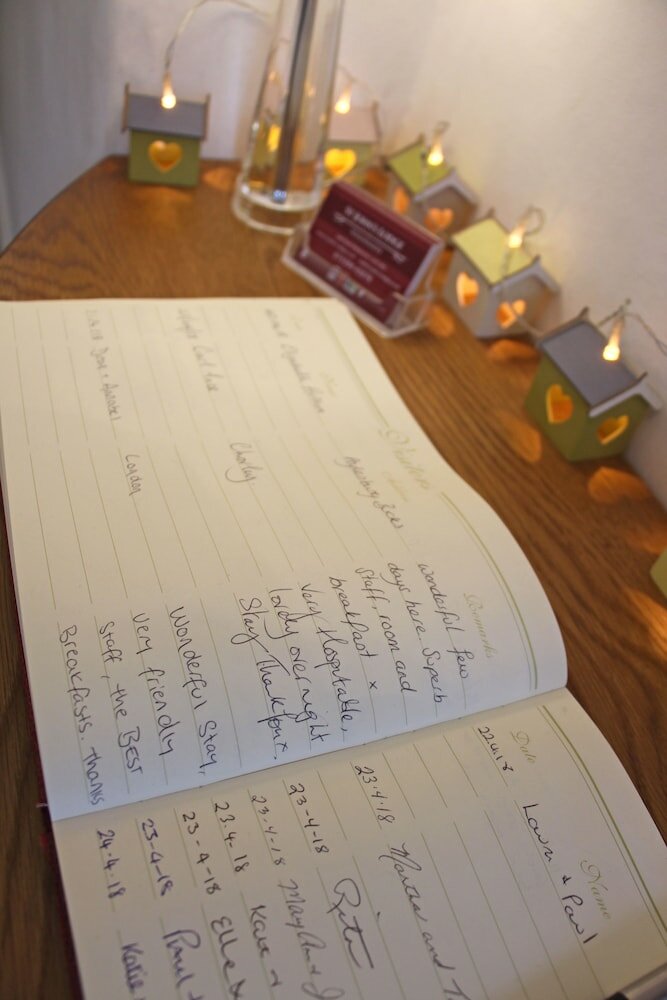 Фото St John's Lodge