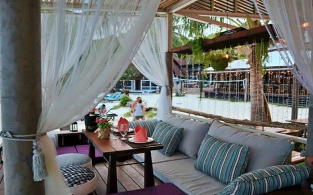 Фото Cocohut Beach Resort & SPA