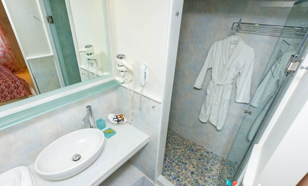 Фото Iria Beach art hotel