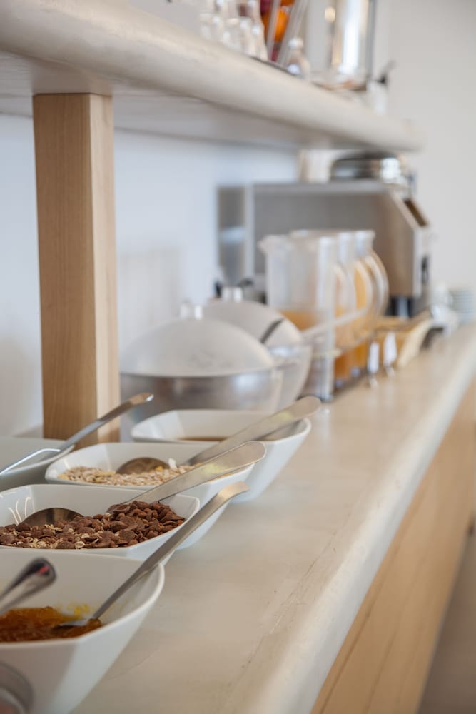 Фото Aeolos Resort Mykonos