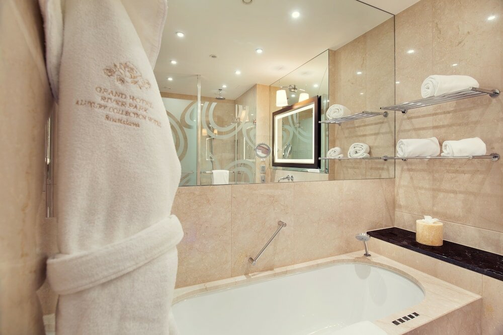 Фото Grand Hotel River Park, a Luxury Collection Hotel Bratislava