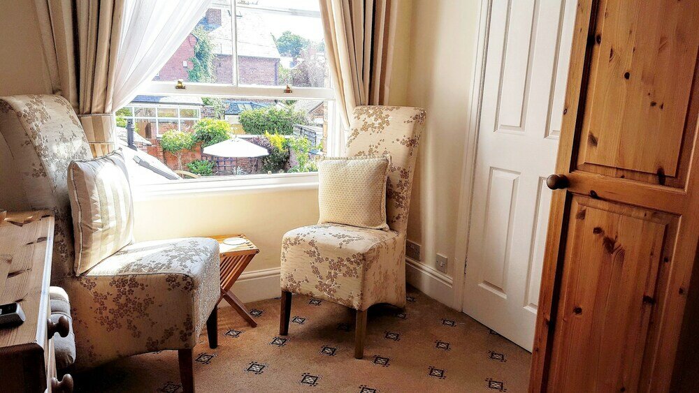 Фото Chester Brooklands B&b