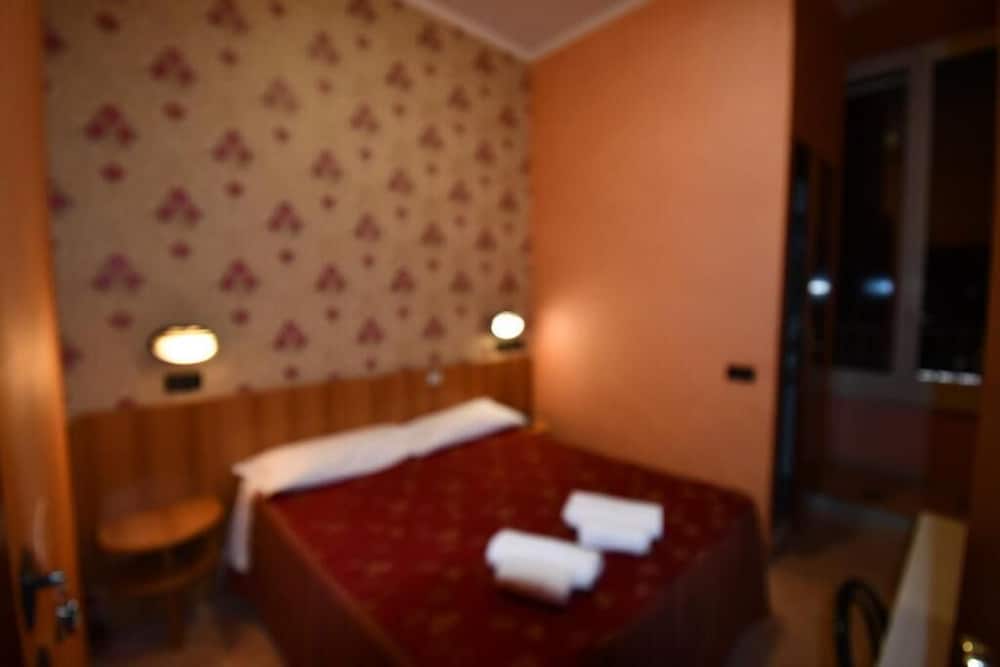 Фото Hotel Ferrarese