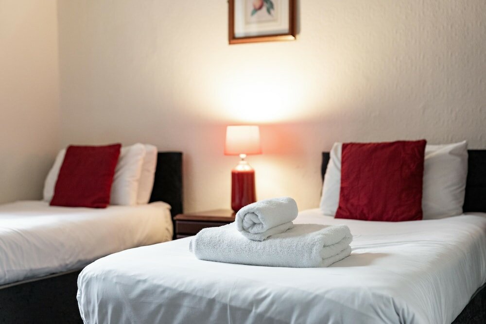 Фото The Royal Hotel Crewe