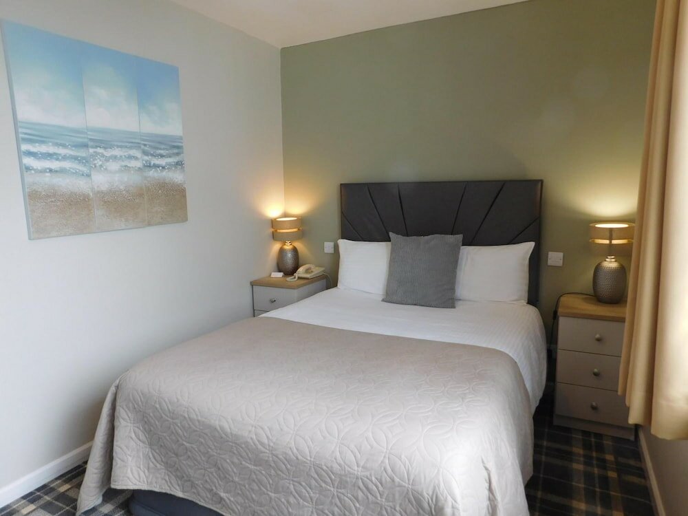 Фото Cullen Bay Hotel