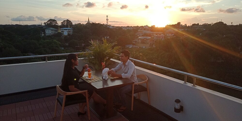 Фото Virati Hotel