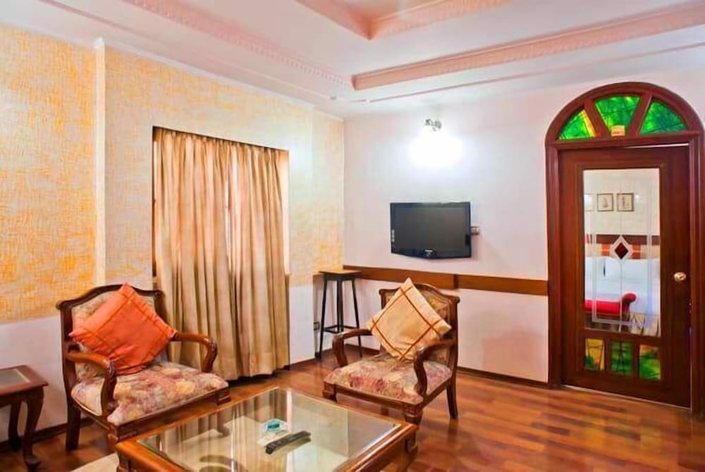 Фото Hotel Gulshan International