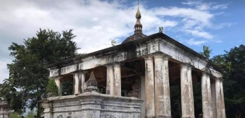 Фото Mr. Charles River View Lodge