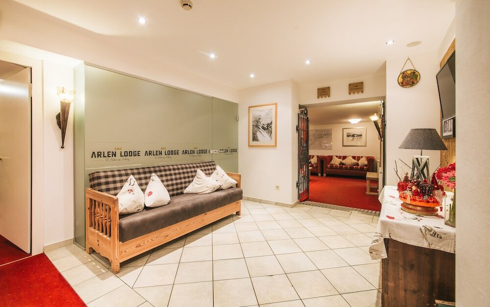 Фото Arlen Lodge Hotel