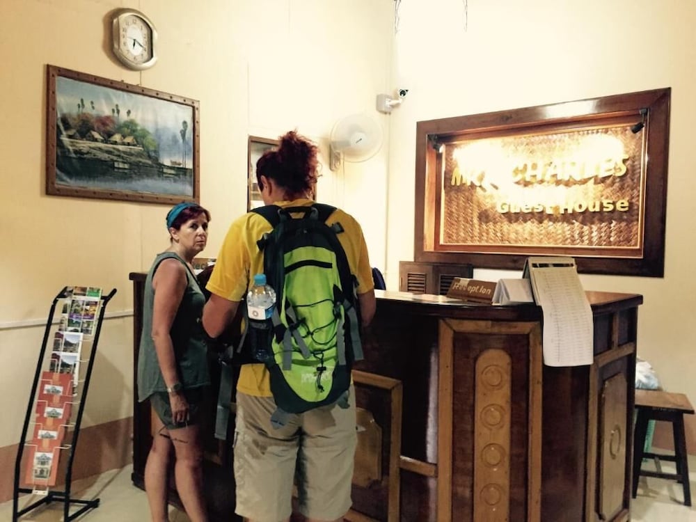 Фото Mr. Charles Guest House - Hostel