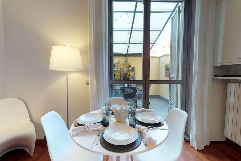 Фото Luxury 3 Bedrooms Near Duomo