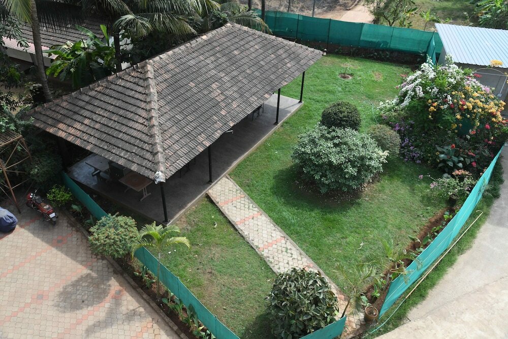 Фото Hotel Kamat Plus