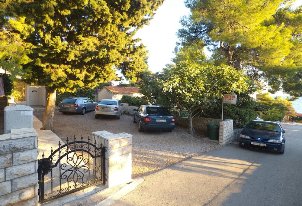 Фото Apartments Plaza